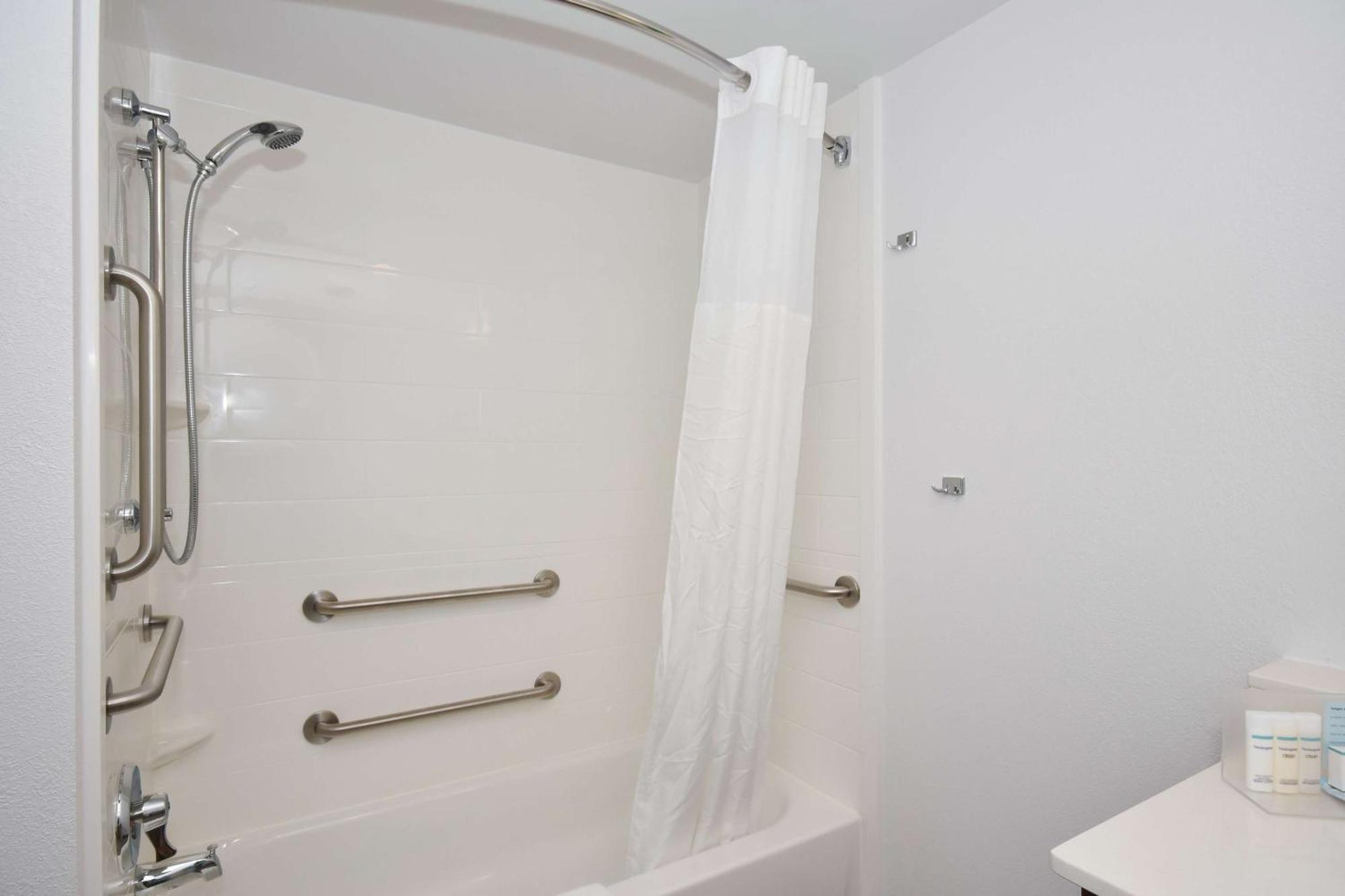 Hampton Inn Brevard Pisgah Forest Extérieur photo